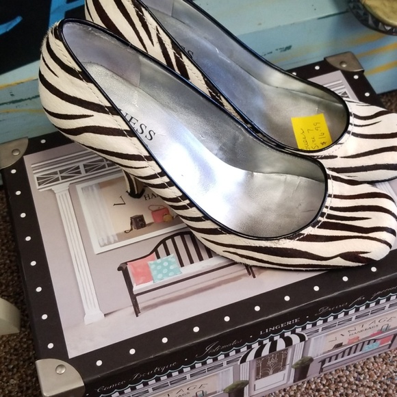Zebra Striped Pumps - Picture 5 of 5